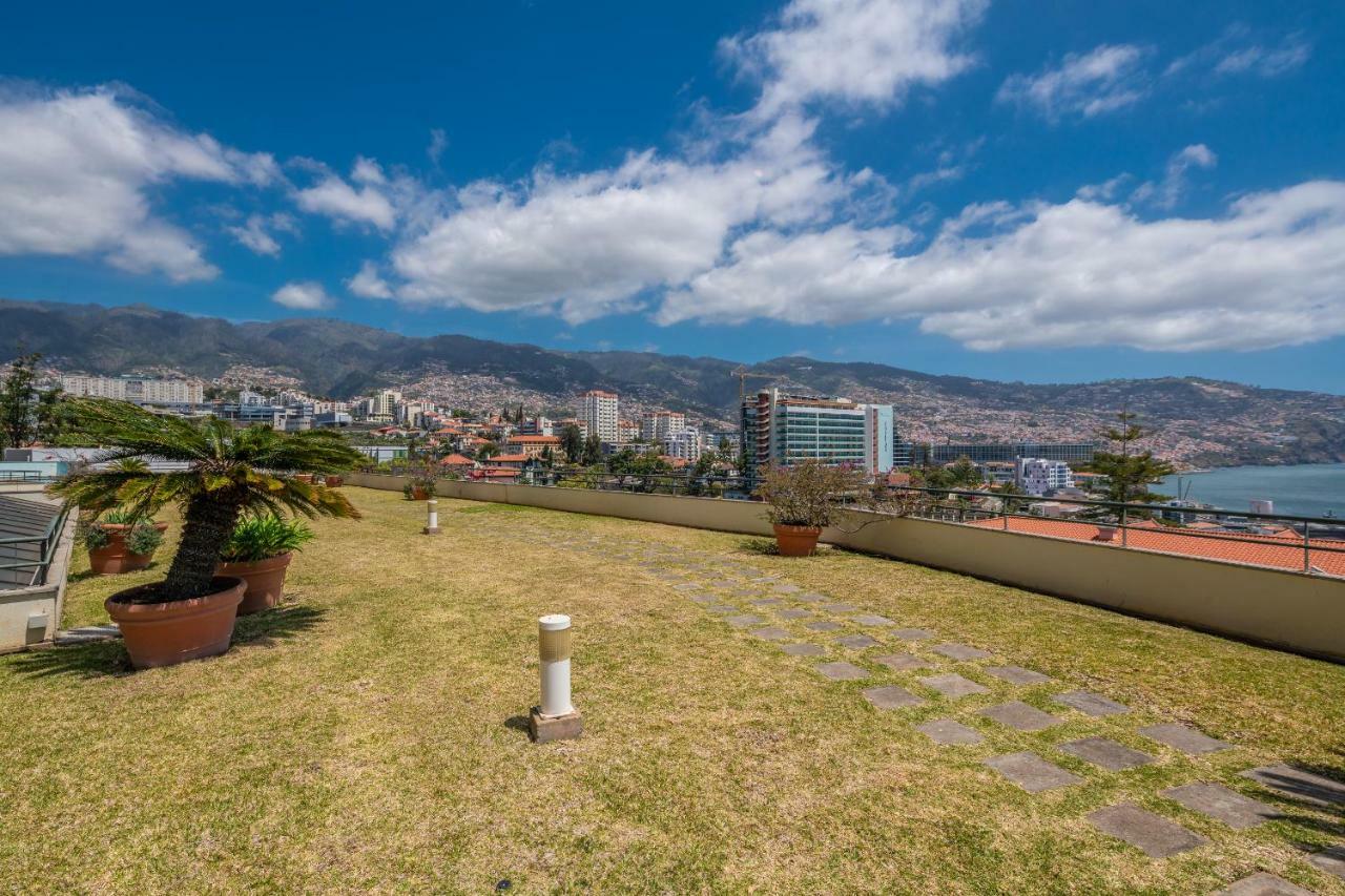 Miramar Apartment With Pool By Hr Madeira Funchal  Extérieur photo